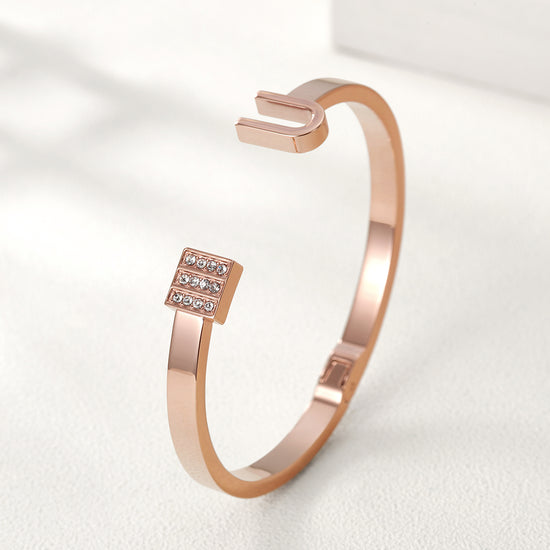 U-shaped smooth surface bracelet-NSB1581ST