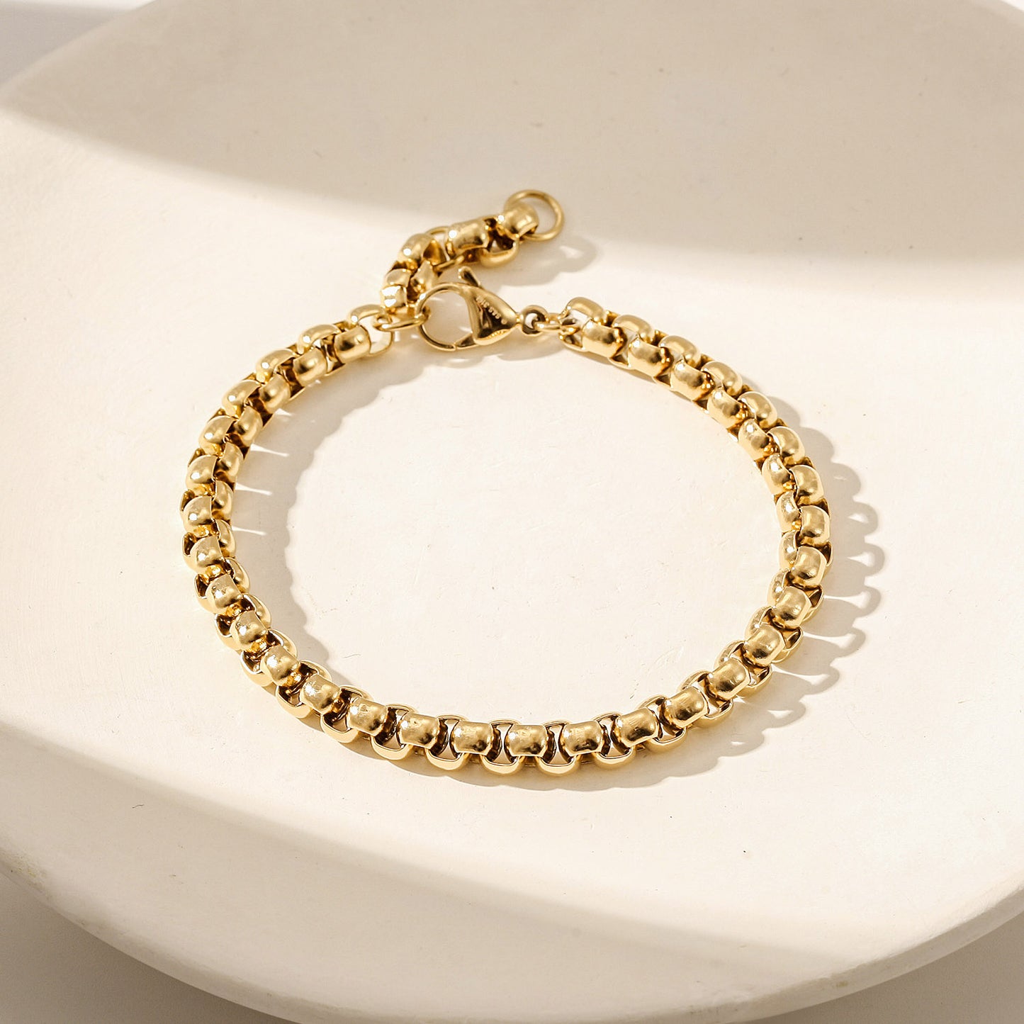 Golden buckle hollow bracelet-NSB1827STGC-L-8.1