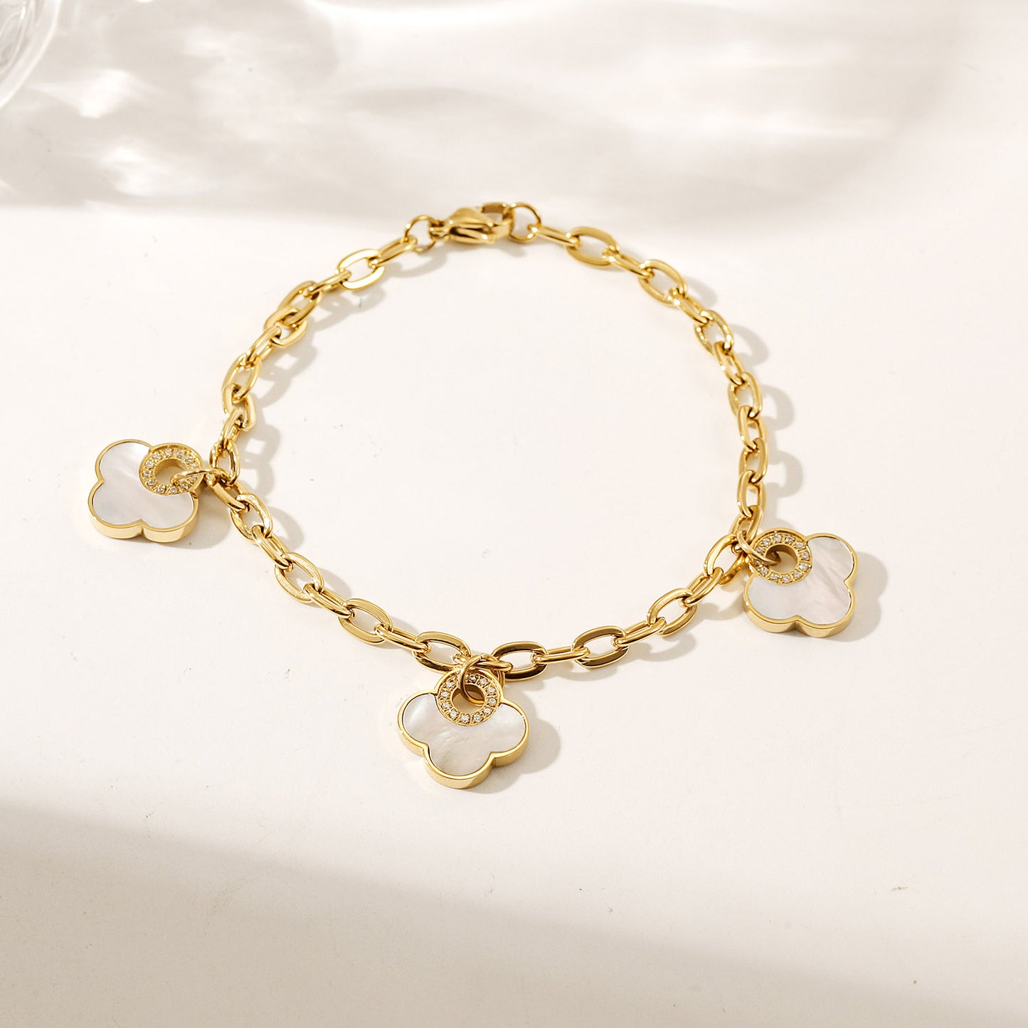 Golden Chain White Flower Bracelet-NSB1931STGCWT