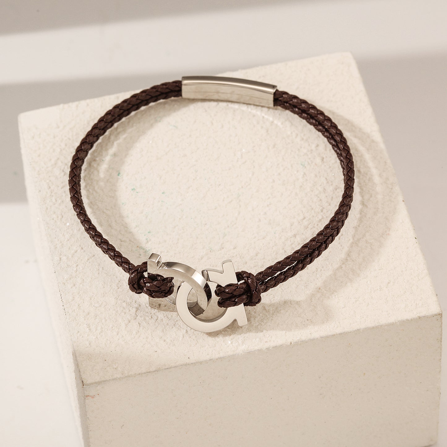 Black circular bracelet-NSB1963STWGBR