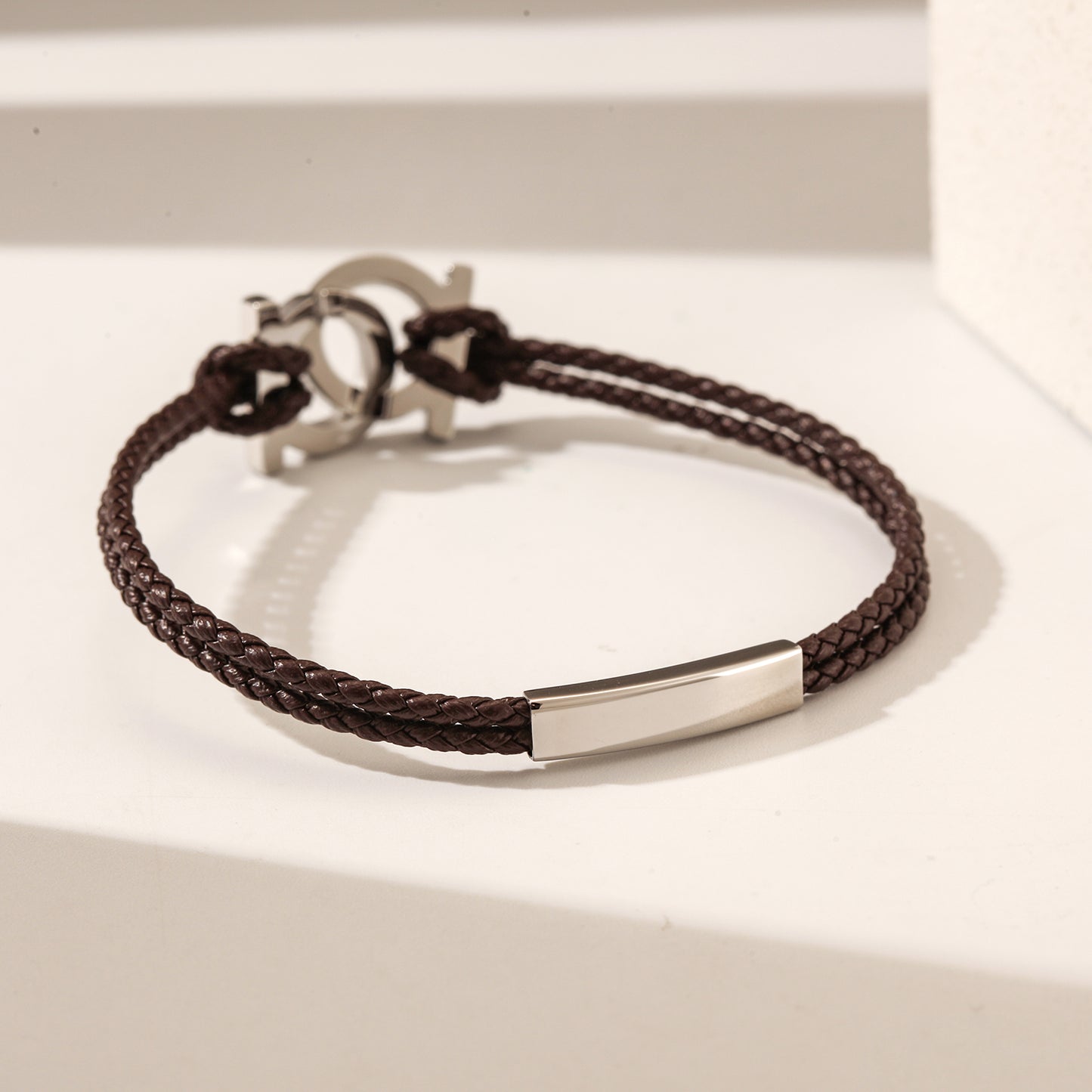 Black circular bracelet-NSB1963STWGBR