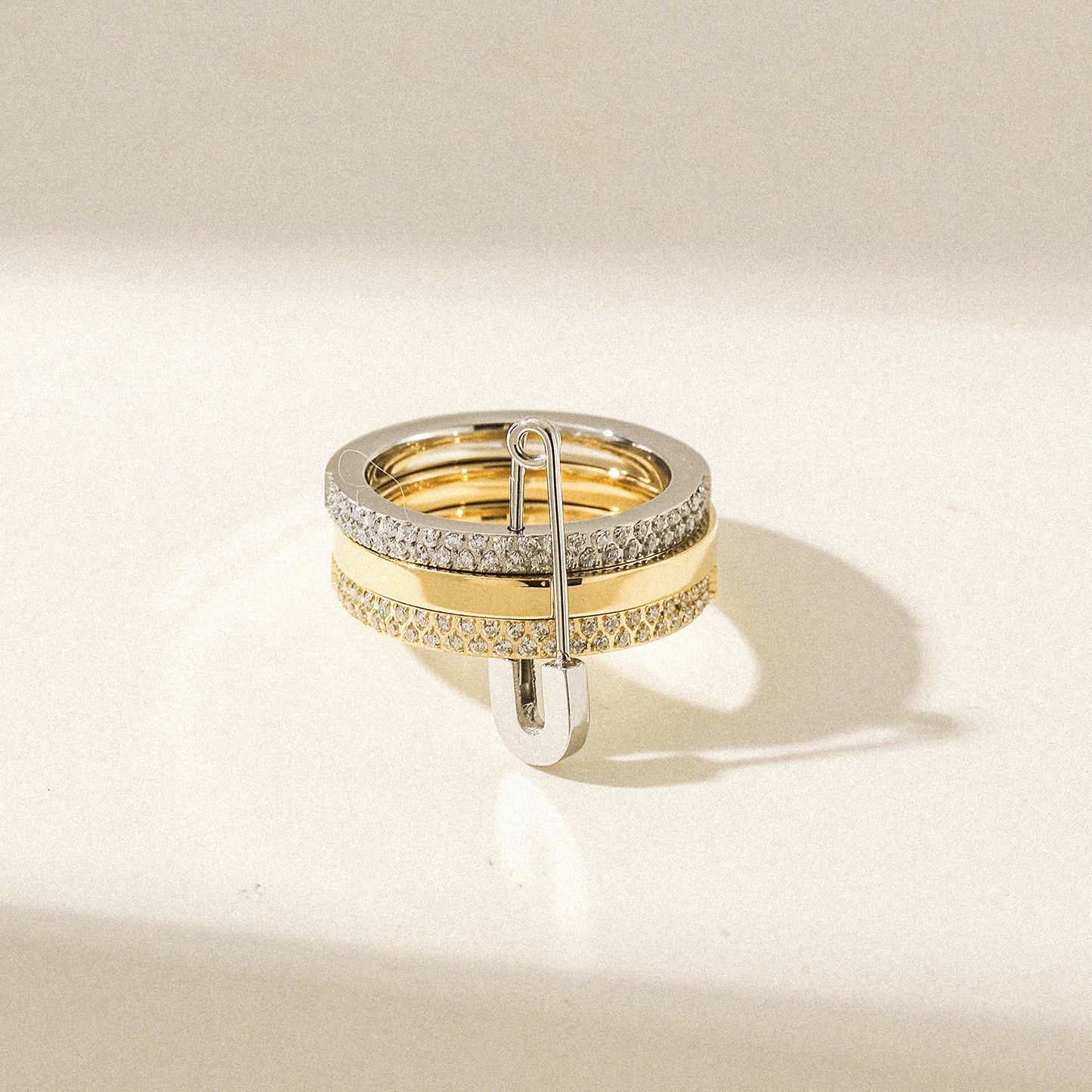 Intermediate color pin ring-NSR253STMCZD