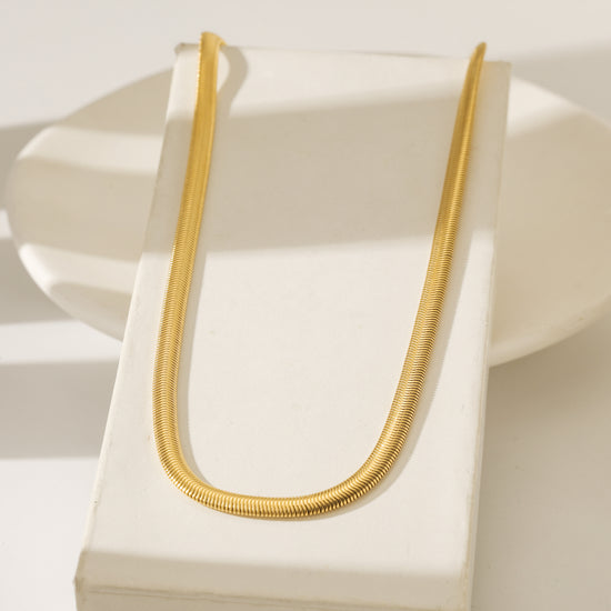 Herringbone Gold Necklace - NSSN874STGC-5.1-16.5