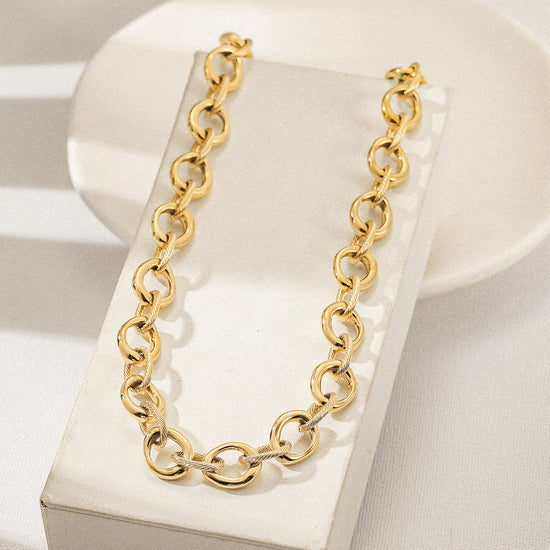 Interlock Gold Necklace-NSSN970STGC-18