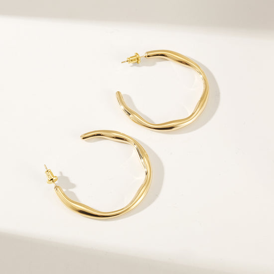 Twisted C-shaped earrings-SCE448ST