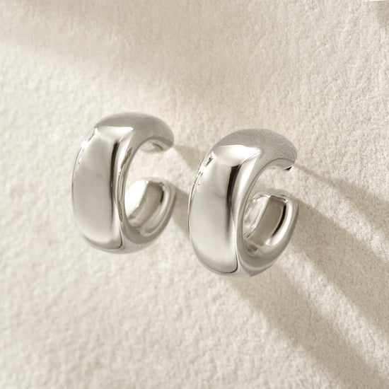 Exaggerated large C smooth earrings-SCE464STWG