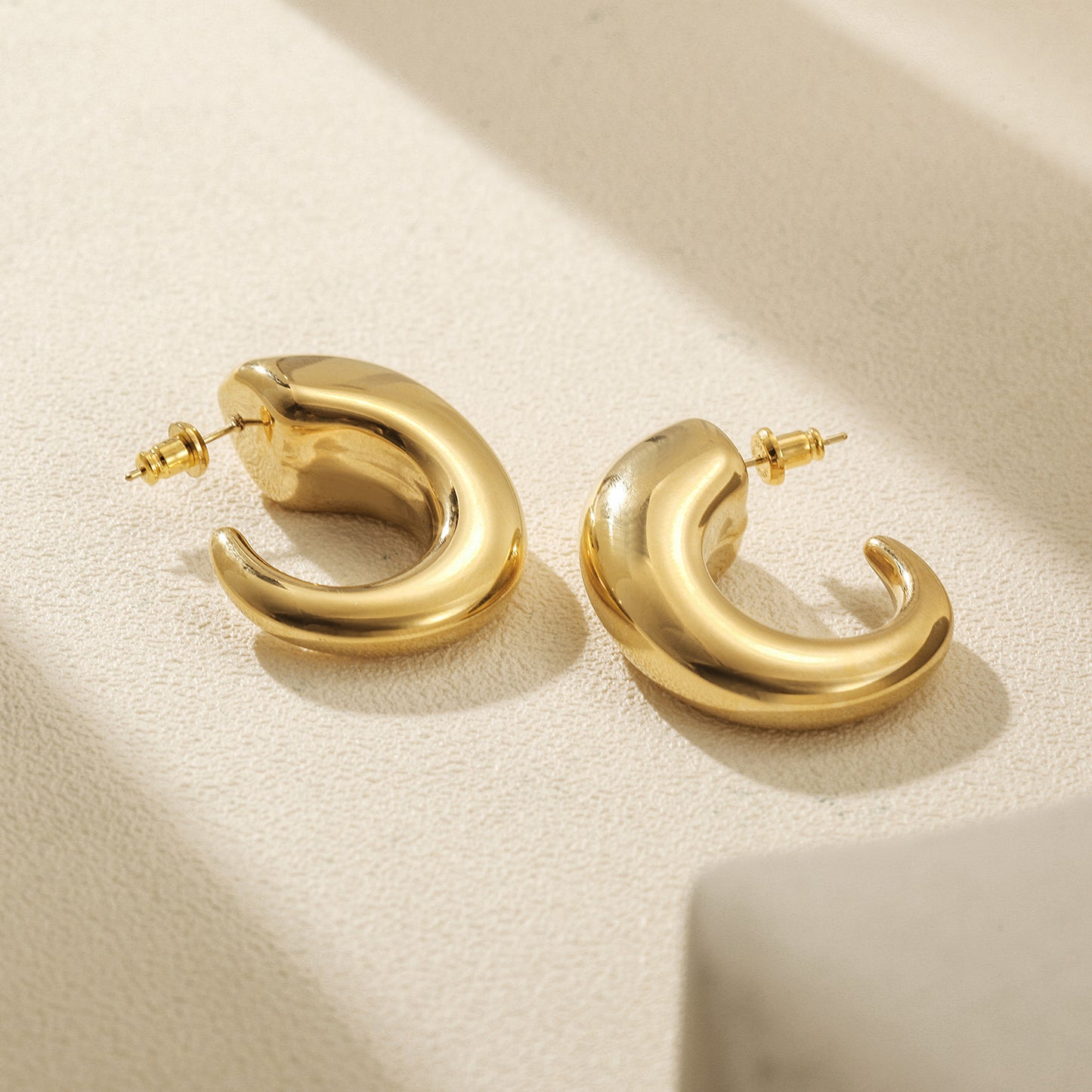 C-shaped smooth earrings-SCE488STGC